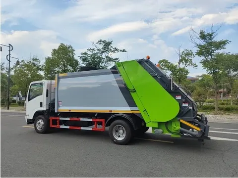 Мусоровоз ISUZU